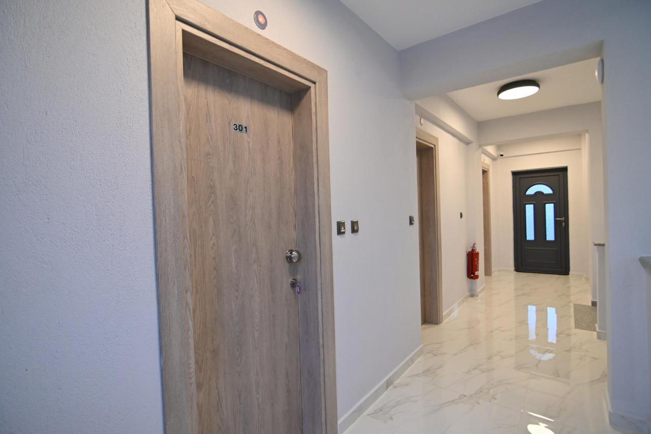Armonia Luxury Suites Nea Vrasna Exterior photo