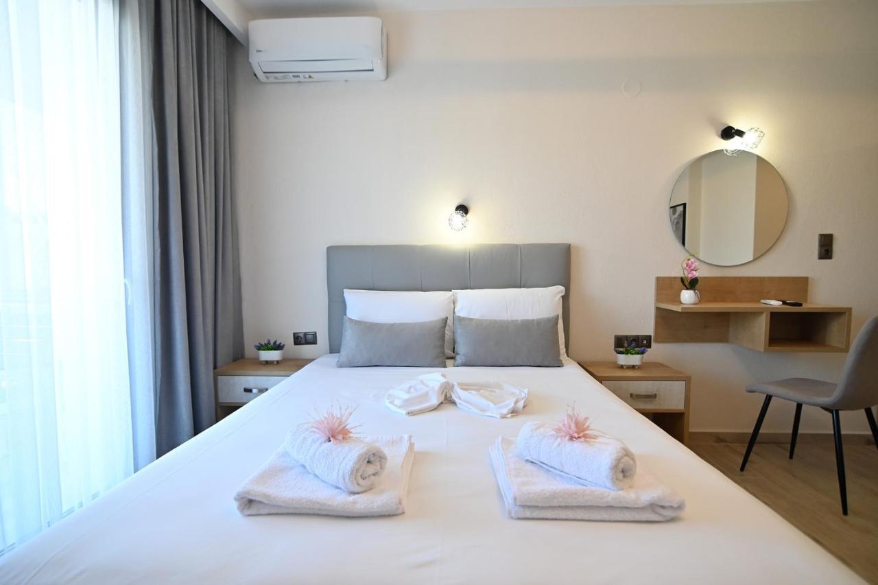 Armonia Luxury Suites Nea Vrasna Exterior photo
