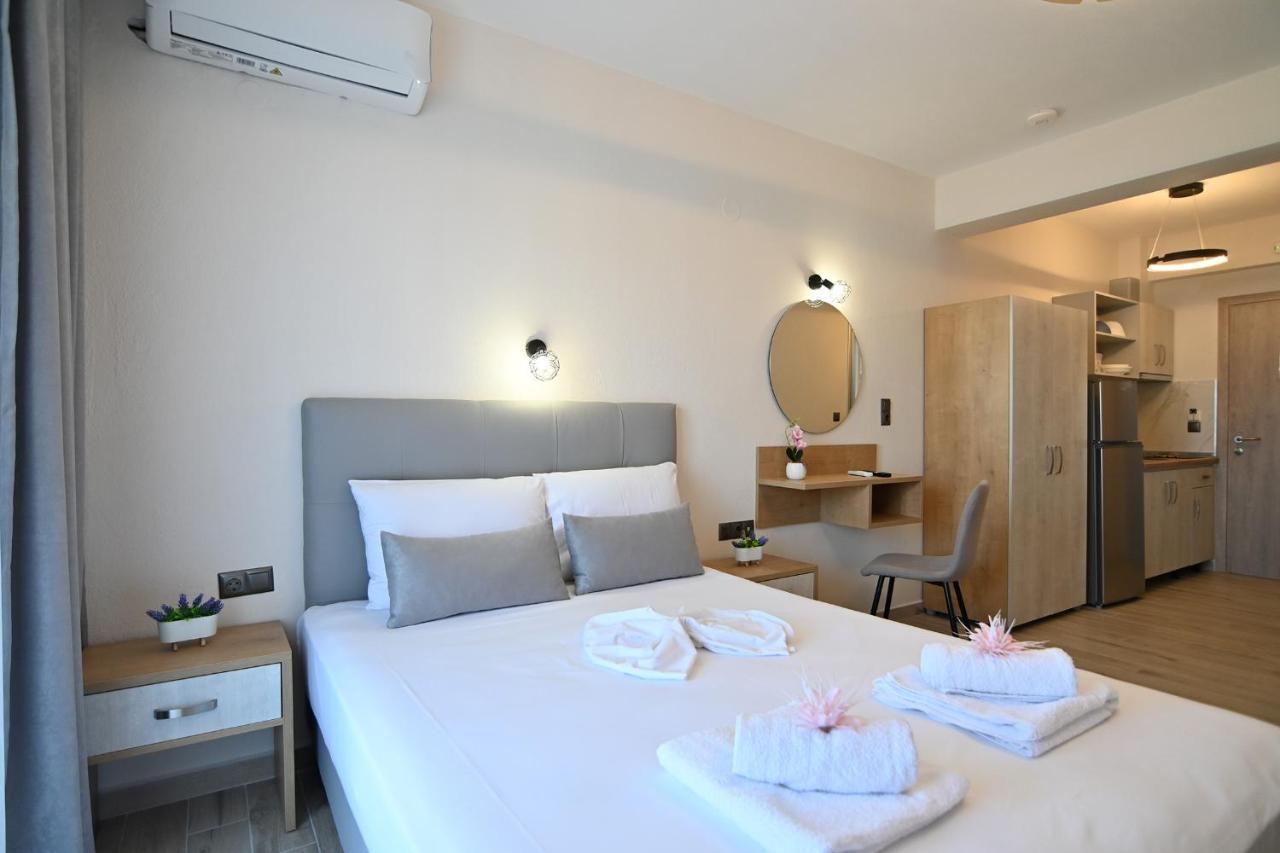 Armonia Luxury Suites Nea Vrasna Exterior photo