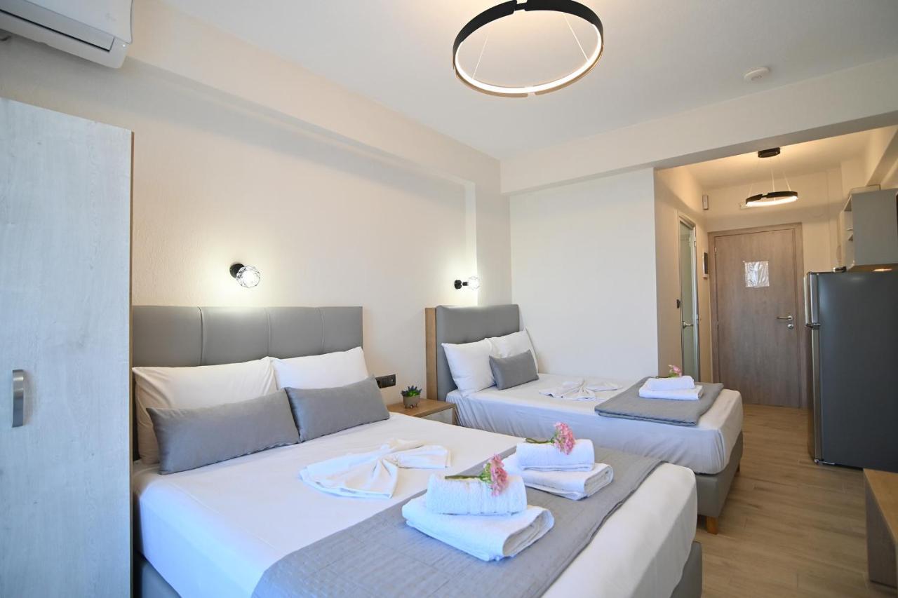 Armonia Luxury Suites Nea Vrasna Exterior photo
