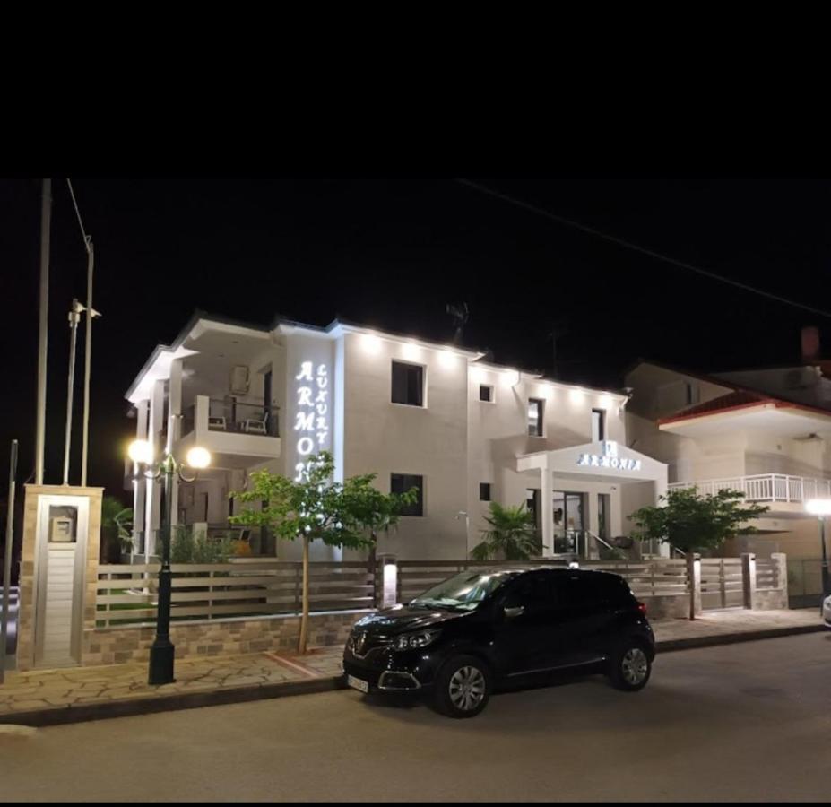 Armonia Luxury Suites Nea Vrasna Exterior photo